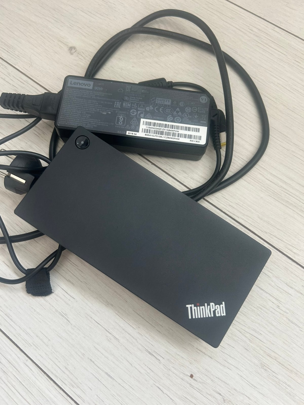 Lenovo 40A9 Thinkpad Dockingstation, Computers en Software, Dockingstations, Ophalen of Verzenden, Zo goed als nieuw, Docking station