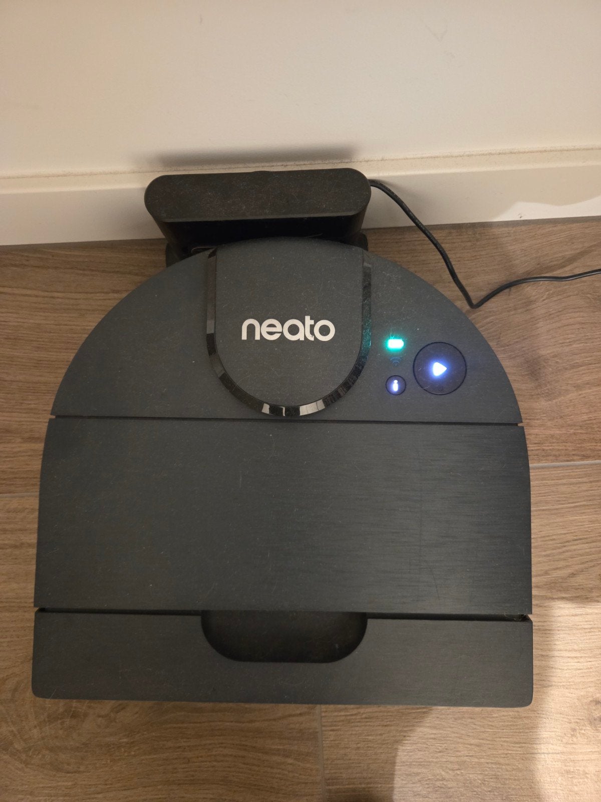 Neato D8 Robotstofzuiger met nieuwe filters, Bedienbaar via app, Ophalen of Verzenden, Zo goed als nieuw, Robotstofzuiger