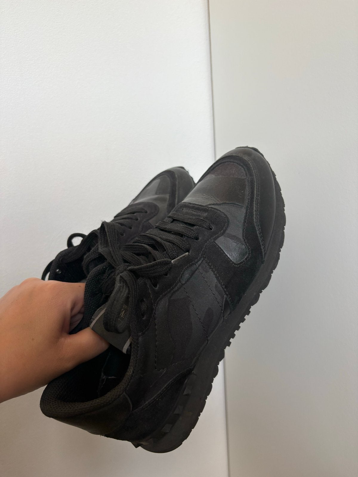 Valentino sneakers, Ophalen of Verzenden, Zo goed als nieuw, Zwart, Sneakers of Gympen