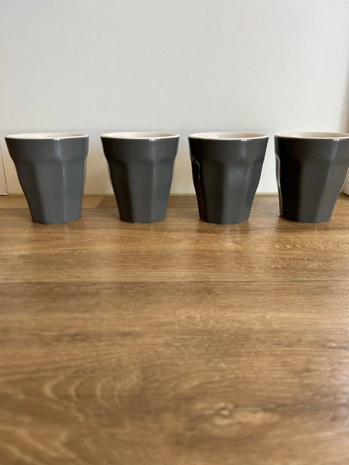Set van 4 HEMA mokken, donkergrijs, Hema, Keramiek, Zo goed als nieuw, Modern