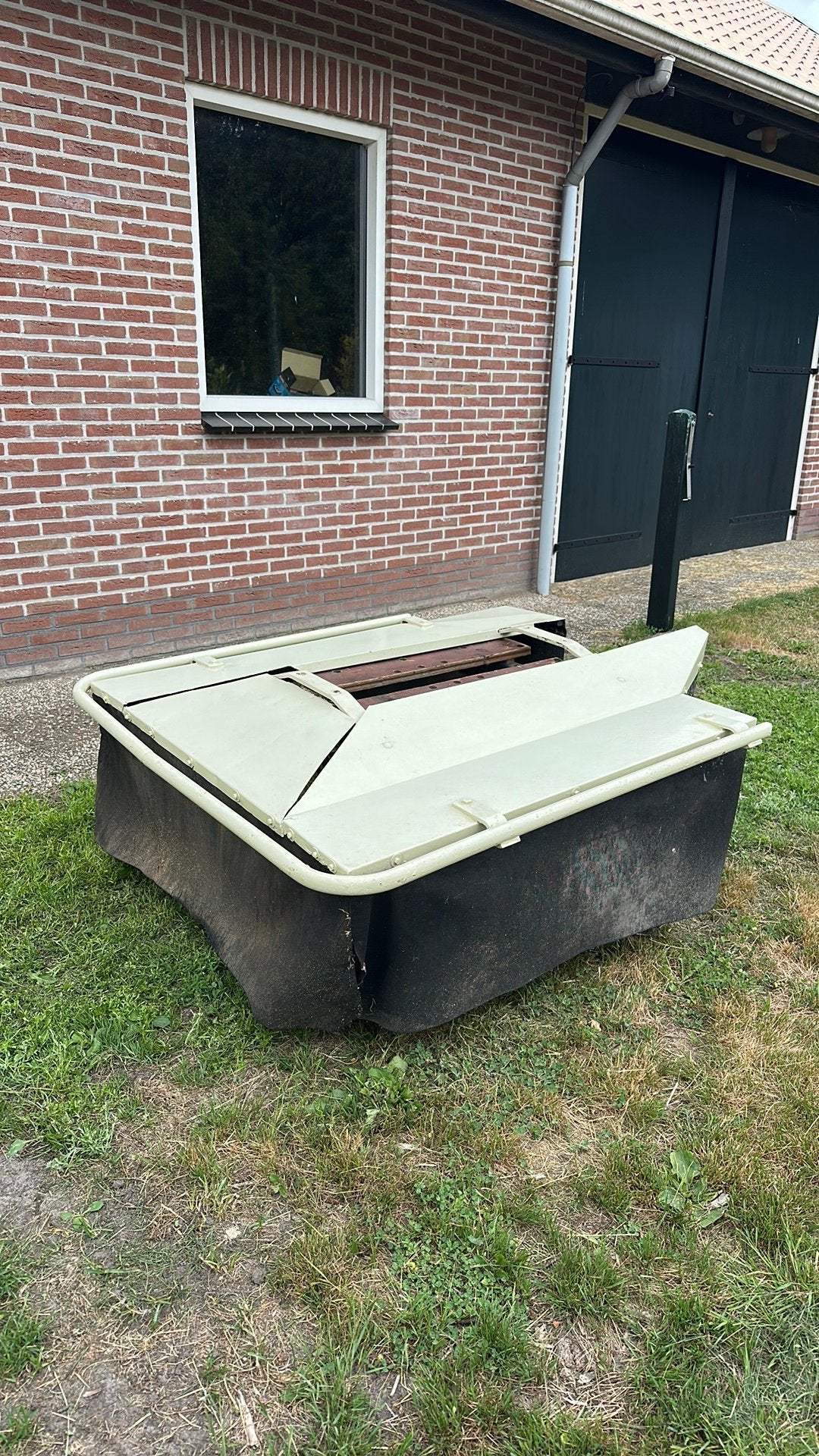 PZ 135 beschermkap, Ophalen