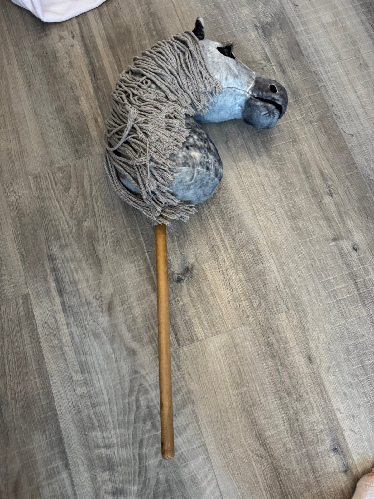 Mooie grijze hobby horse van Lemieux, Ophalen of Verzenden, Zo goed als nieuw