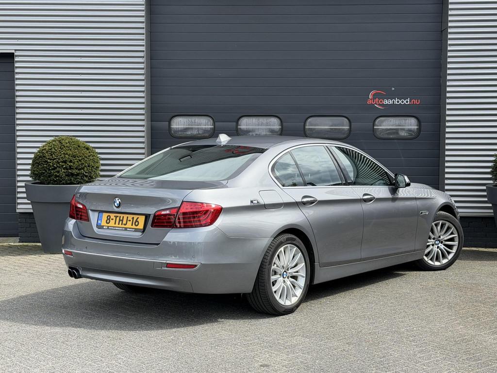 BMW 5-serie 520i Last Minute Edition | Navigatie | Xenon | C, Achterwielaandrijving, Gebruikt, 4 cilinders, 2000 kg