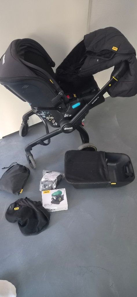 Doona x compleet!, Verstelbare duwstang, Zo goed als nieuw, Ophalen, Kinderwagen