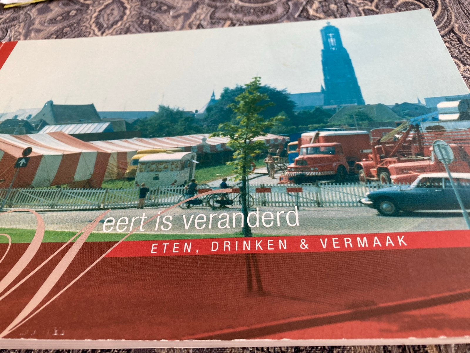 Weert is Veranderd: Eten, Drinken & Vermaak - Historisch Boe, Ophalen of Verzenden, Zo goed als nieuw
