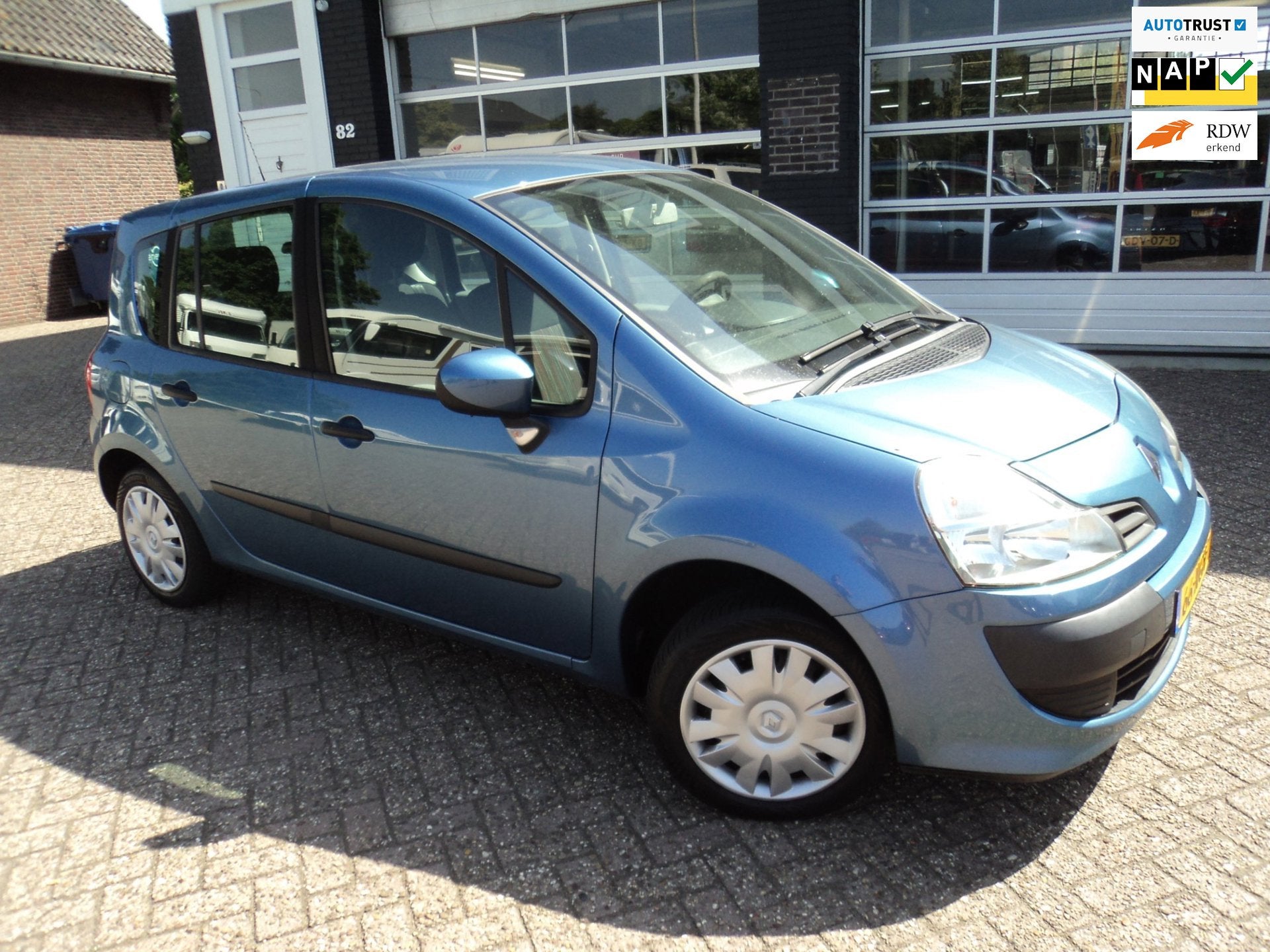 Renault Grand Modus 1.2-16V Expression Automaat, Auto's, Renault, Voorwielaandrijving, Stof, Gebruikt, Zwart