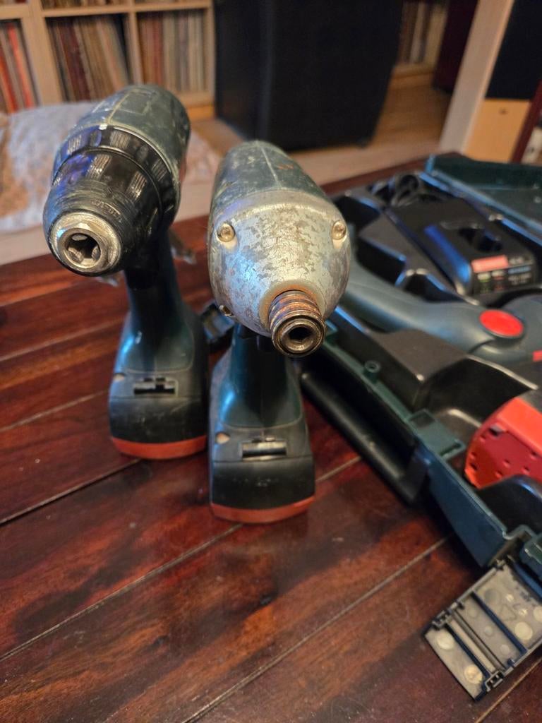 Metabo Boormachines met laders en accu's, Doe-het-zelf en Verbouw, Gereedschap | Boormachines, Ophalen of Verzenden, Gebruikt
