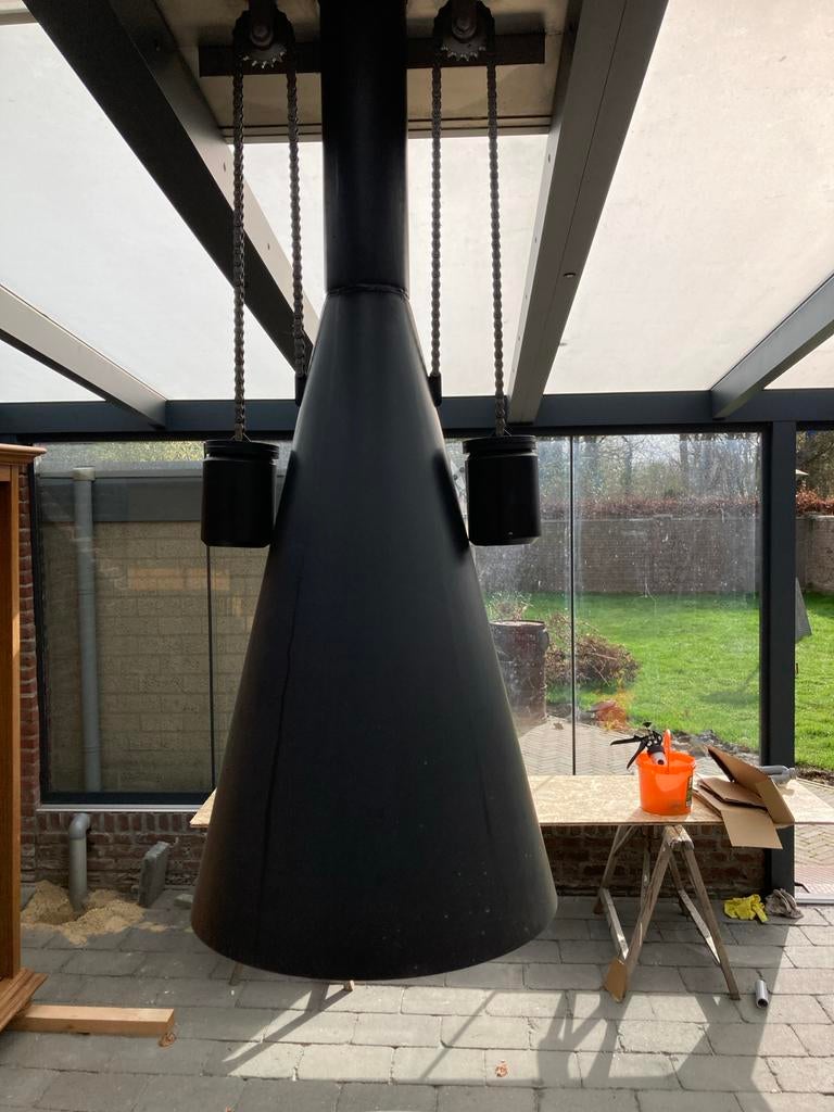 BBQ/Grill OFYR design Magnifiek ontwerp SPOT  prijs 500€, Tuin en Terras, Houtskoolbarbecues, Ophalen of Verzenden, Gebruikt, Met accessoires