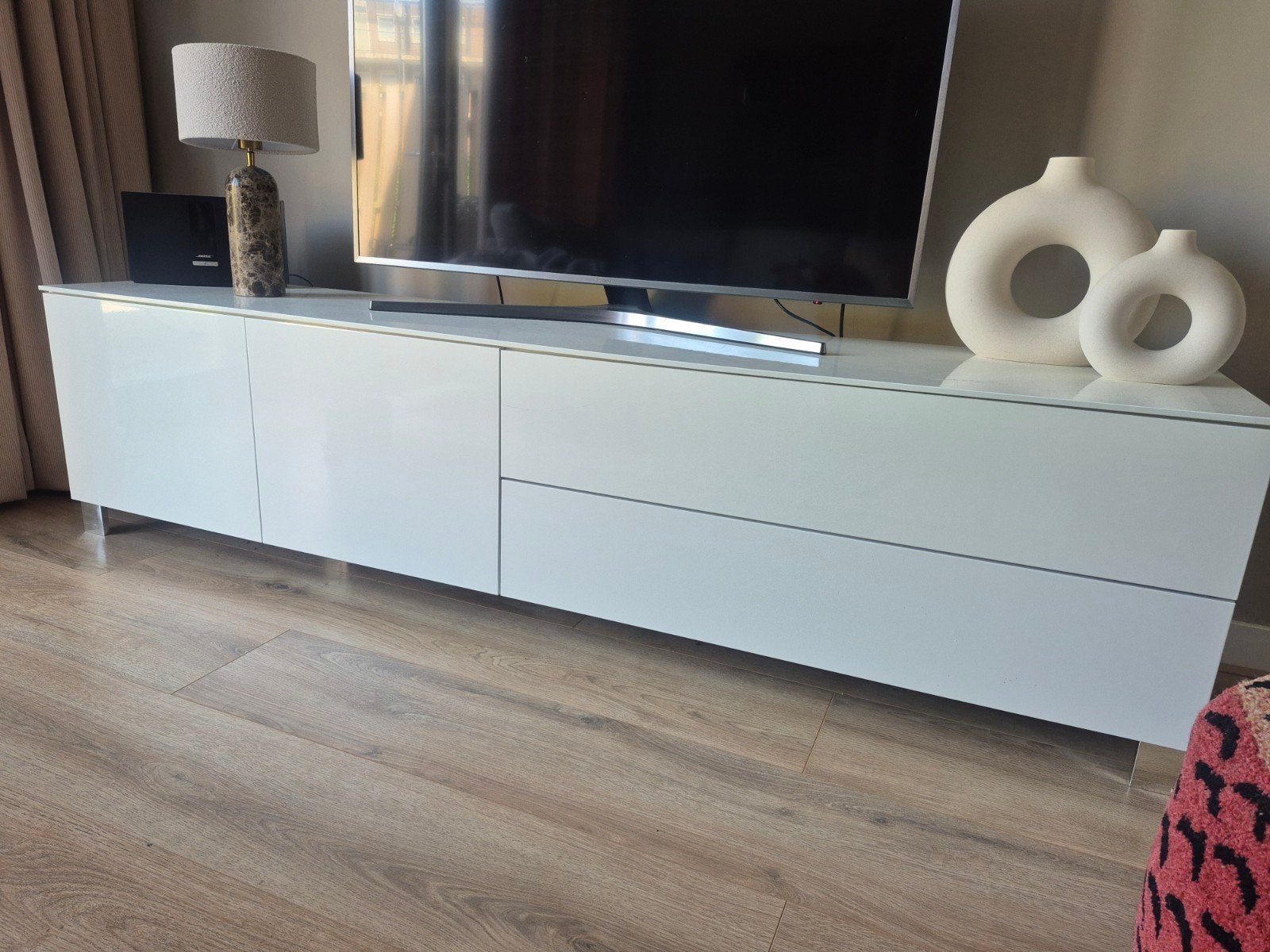 Mooi hoogglans wit tv-meubel met veel opbergruimte, Ophalen, Gebruikt, 25 tot 50 cm, Minder dan 100 cm