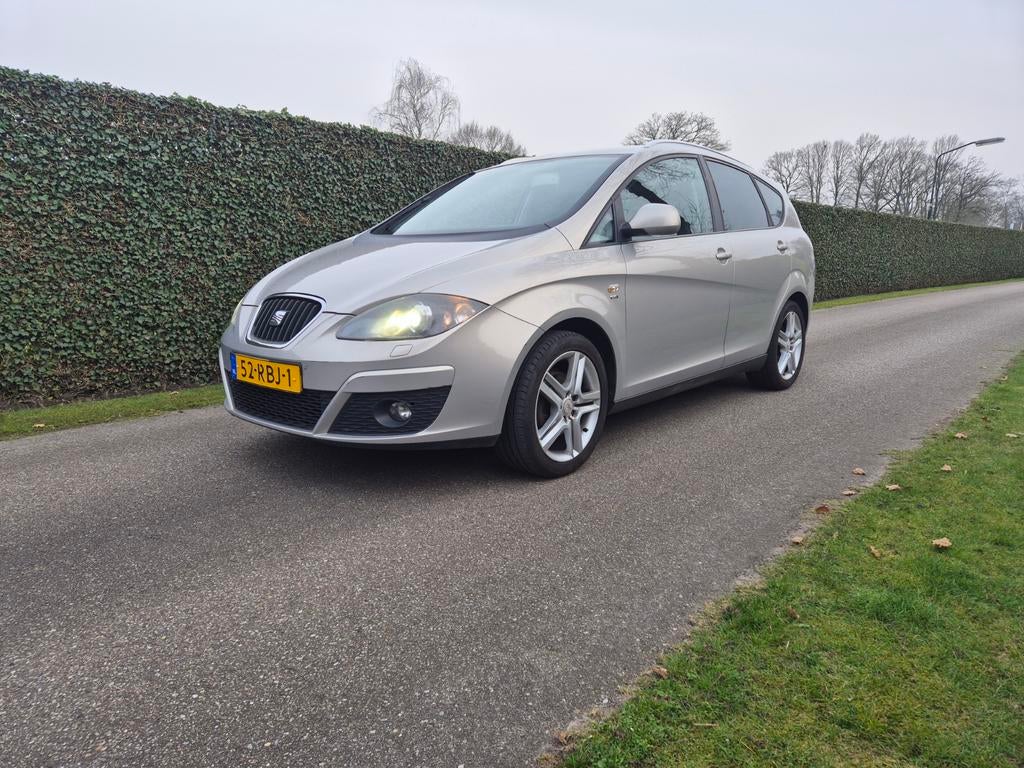 Seat Altea XL 1.2 TSI 77KW  2011 ecomotive business hight, Voorwielaandrijving, 4 cilinders, Altea XL, Beige