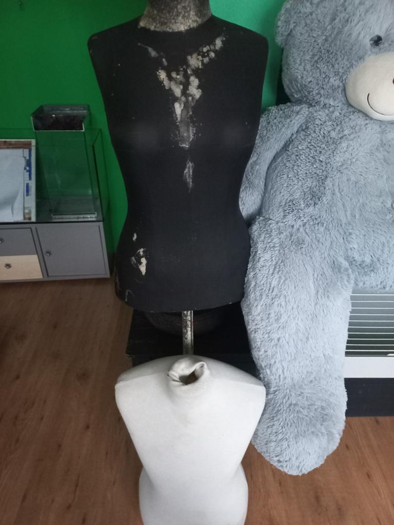 Paspoppen man en vrouw, Ophalen, Gebruikt, Paspop
