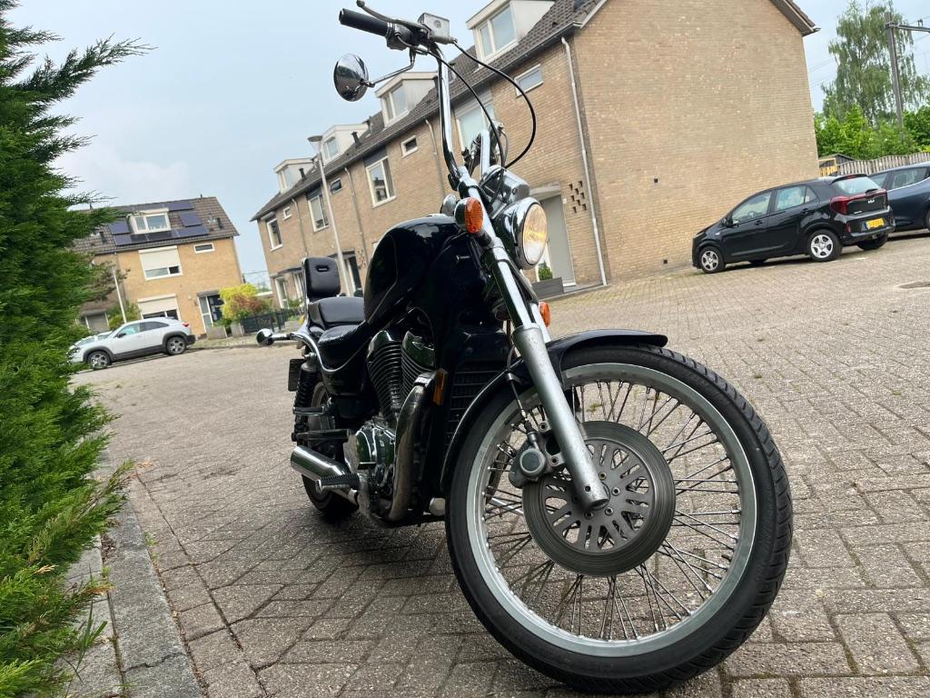 Suzuki Intruder VS750 Chopper, Motoren, Motoren | Suzuki, 750 cc, Cardan-aandrijving, 2 cilinders, Gebruikt
