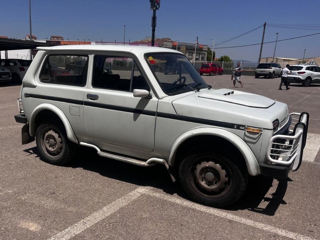 Lada Niva 4x4, bj 1994, 68.000 km, 100% roestvrij, Niva, Zwart, 4 cilinders, 1600 cc