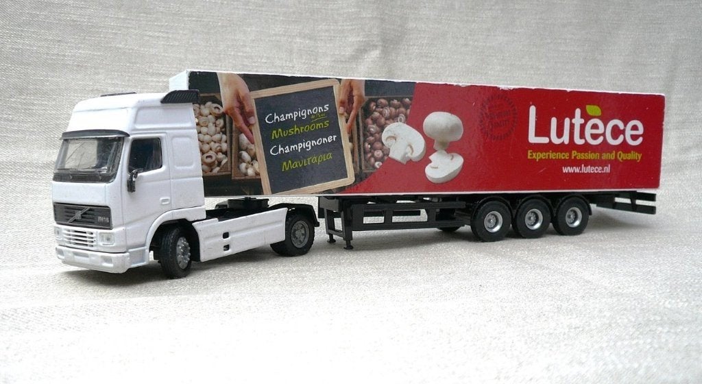 Joal CSE Volvo FH16 +Oplegger lutèce / cnc champignons., Hobby en Vrije tijd, Ophalen of Verzenden, Gebruikt, Bus of Vrachtwagen