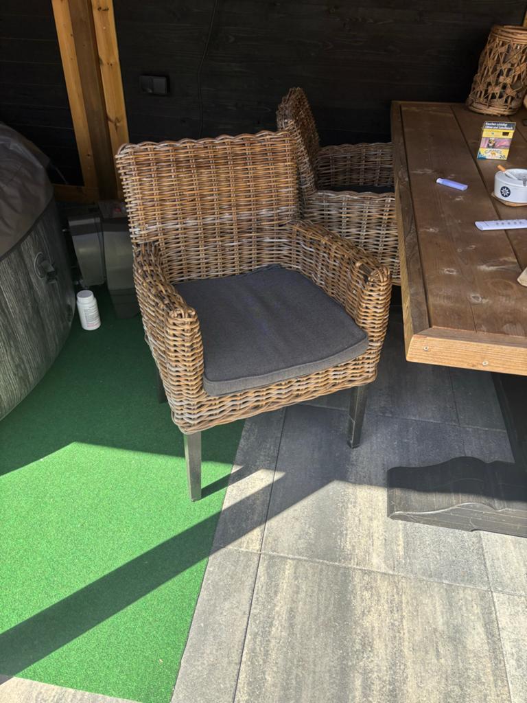 5 rieten tuinstoelen gratis af te halen, Ophalen, Gebruikt, Rotan