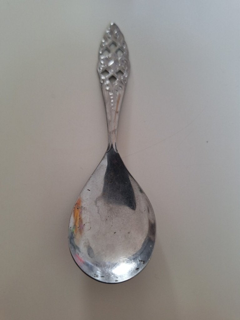 Ajour lepeltje, Ophalen