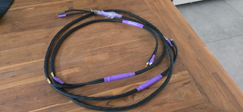 Tubulus Argentus Bass V3 Luidsprekerkabel, Ophalen, Zo goed als nieuw, 2 tot 5 meter, Luidsprekerkabel