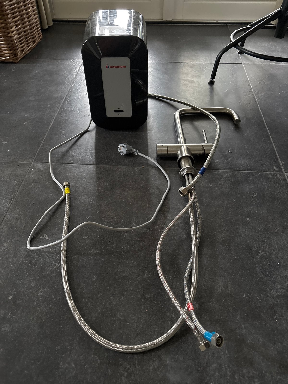 Inventum close-in boiler met kraan, Ophalen, Gebruikt