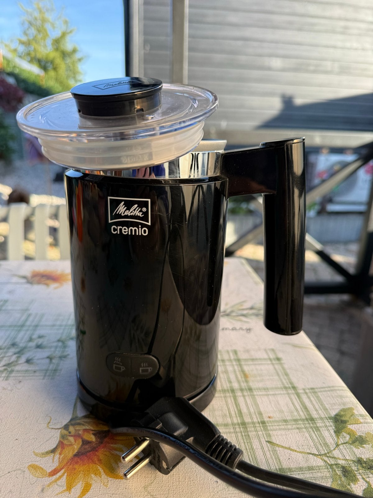 Melitta Cremio Melkopschuimer - Perfect voor Warme Dranken, Ophalen of Verzenden, Zo goed als nieuw, Elektrische melkopschuimer