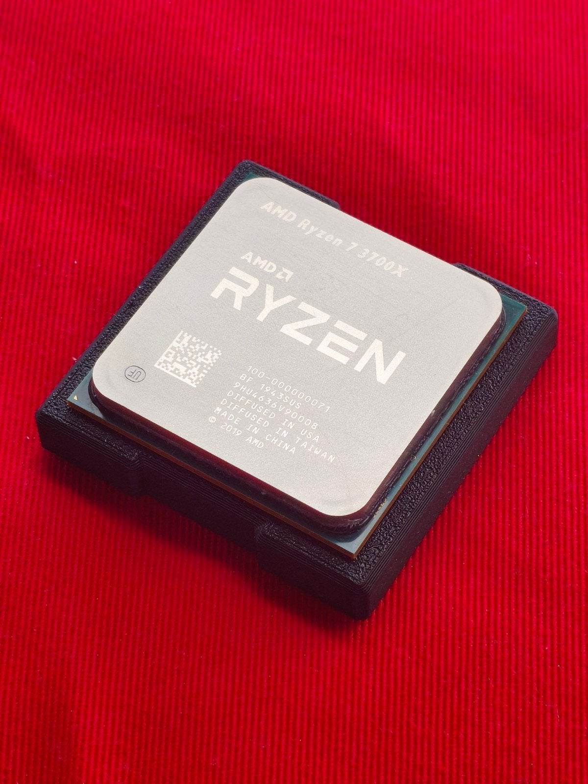 AMD Ryzen 7 3700X Processor met Wraith Prism Koeler, 8-core, AMD Ryzen 7 3700X, Ophalen of Verzenden, 3 tot 4 Ghz