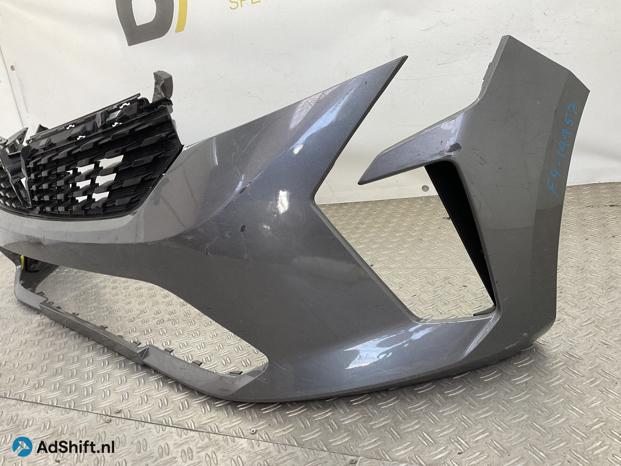 Bumper Renault Clio IV 2025 620228696R Voorbumper F4-19957, Auto-onderdelen, Bumper