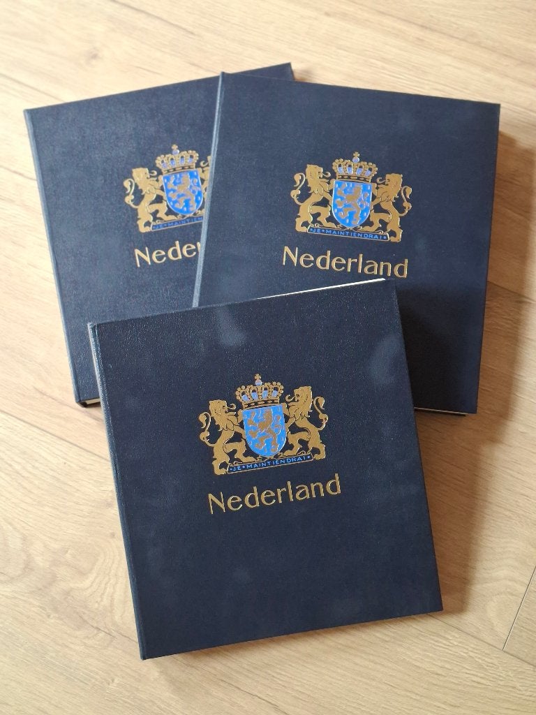 Nederlandse Postzegels Collectie in 3 Davo Albums, Ophalen of Verzenden, Na 1940