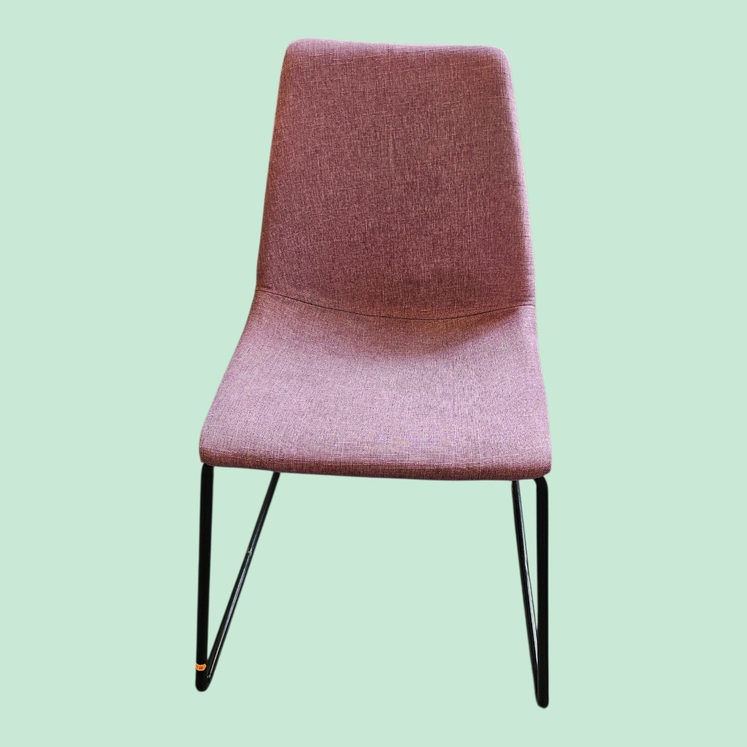 Stijlvolle roze stoel met metalen onderstel, Ophalen, Gebruikt, Overige kleuren, Onbekend