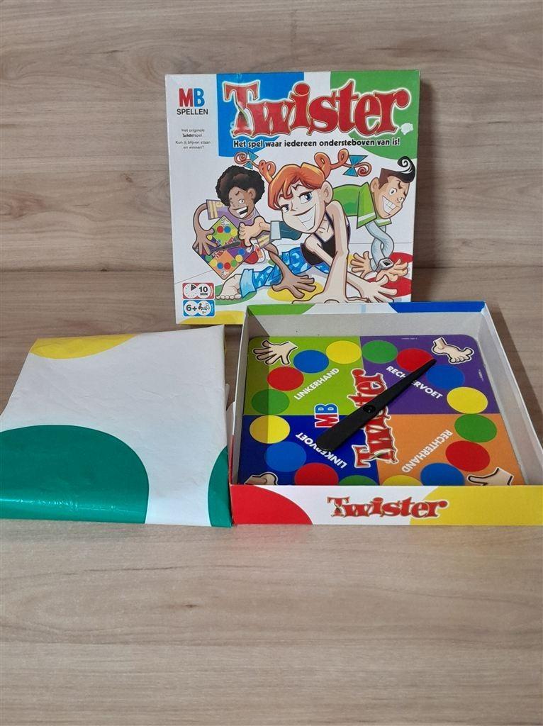 Twister - s5327, Hobby en Vrije tijd, Gezelschapsspellen | Bordspellen, Verzenden, Zo goed als nieuw