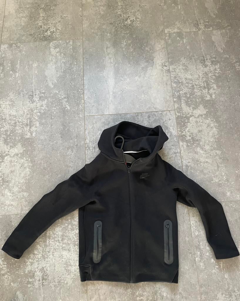 Nike tech vest, Ophalen of Verzenden, Zo goed als nieuw, Jongen of Meisje, Trui of Vest