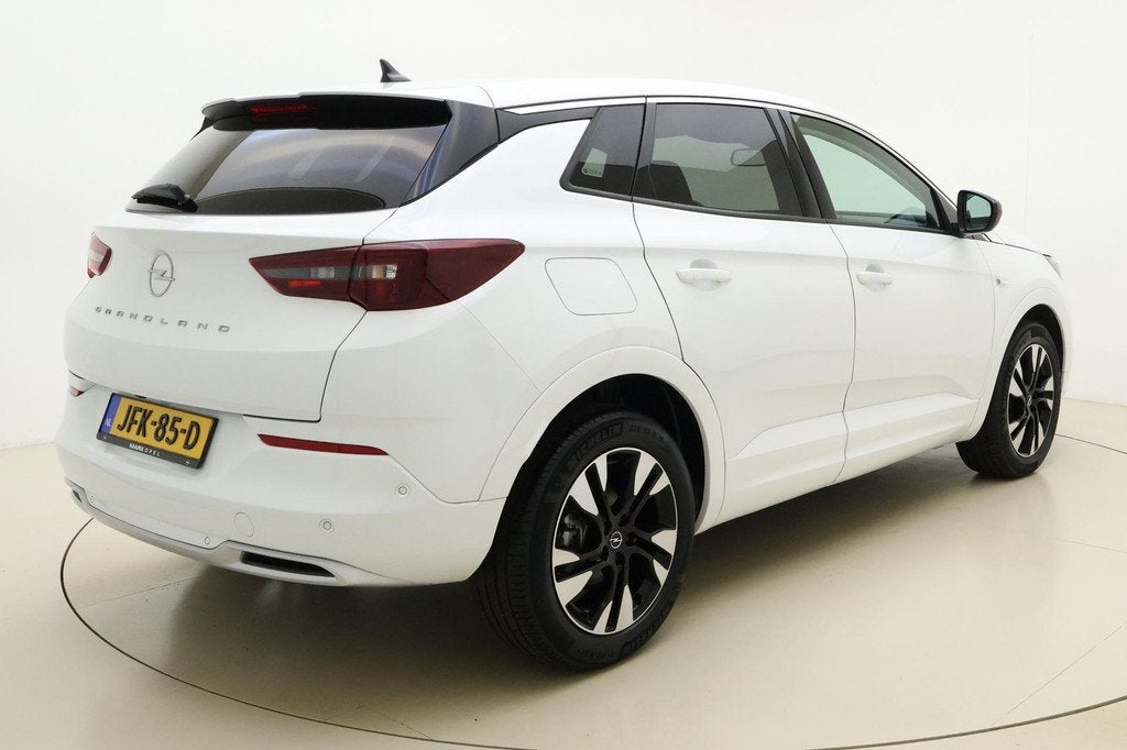 Opel Grandland 1.2 Turbo 130pk Automaat Business Elegance |, Auto's, Opel, 15 km/l, Gebruikt, 1199 cc, Leder en Stof
