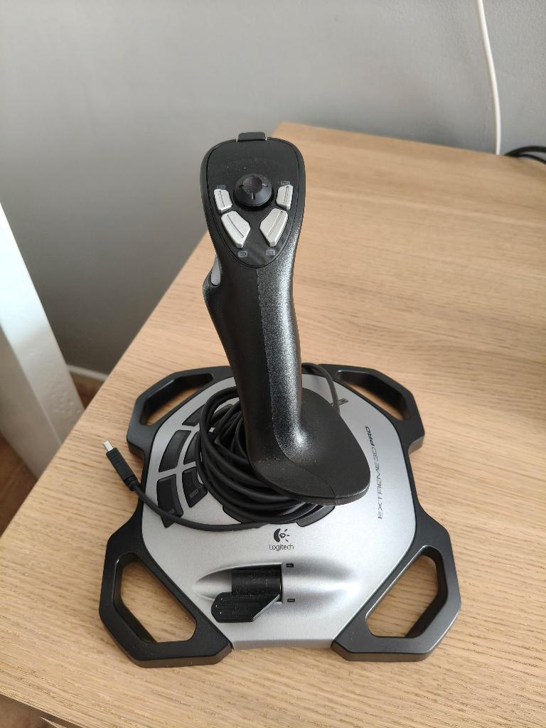 Logitech Extreme 3d Pro Joystick, Ophalen of Verzenden, Zo goed als nieuw, Logitech