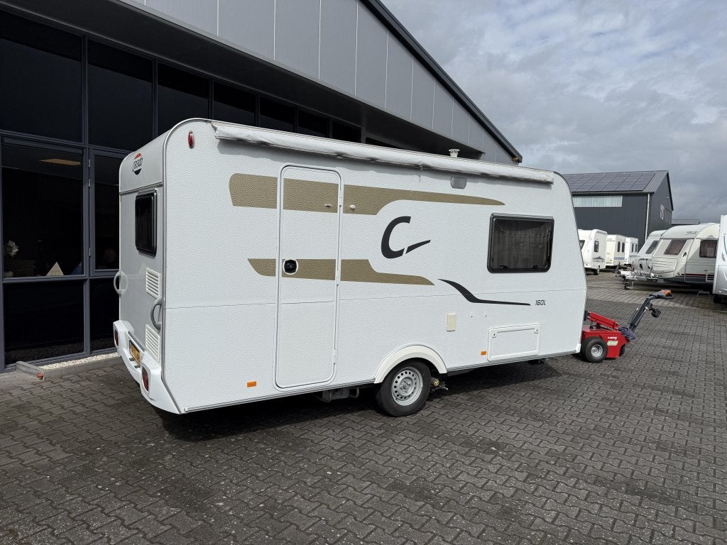 Carado C 160 L Bed + Zit +WC lichtgewicht 785KG Mover BJ2014, Bedrijf, Treinzit, 750 - 1000 kg, 4 tot 5 meter