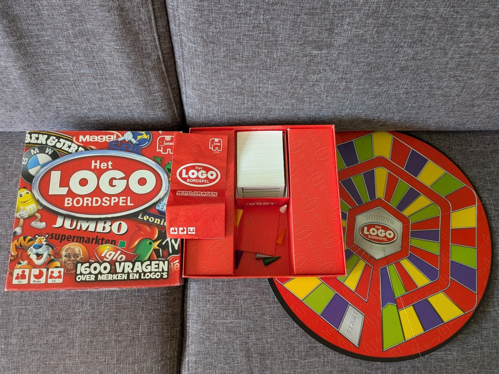 Het LOGO Bordspel Jumbo - 1600 vragen over merken, Hobby en Vrije tijd, Drie of vier spelers, Ophalen of Verzenden, Gebruikt, Jumbo