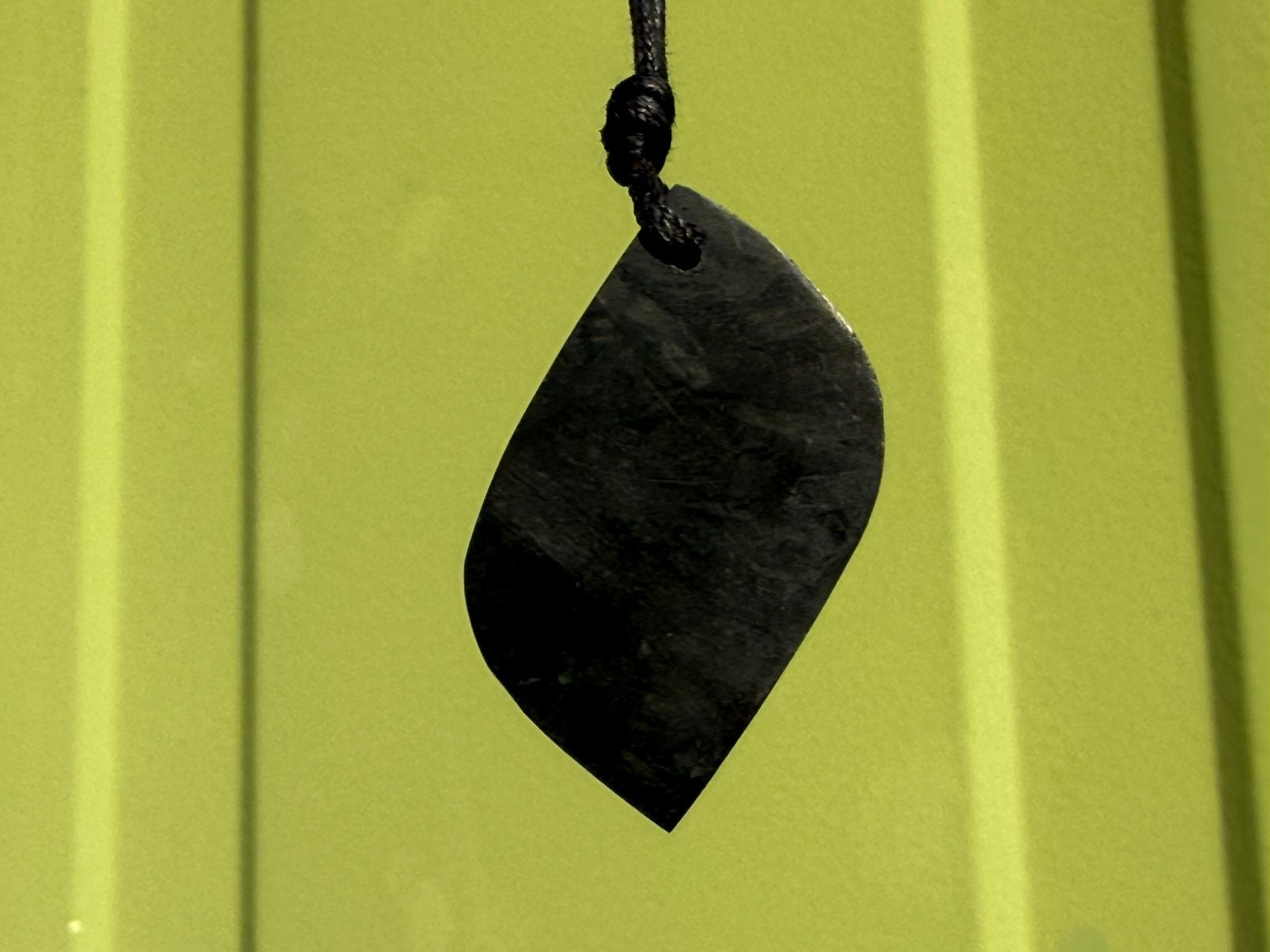 Shungite hanger Shungiet mineralen edelstenen, Overige voorstellingen, Zwart, Nieuw, Www.riesmineralen.nl