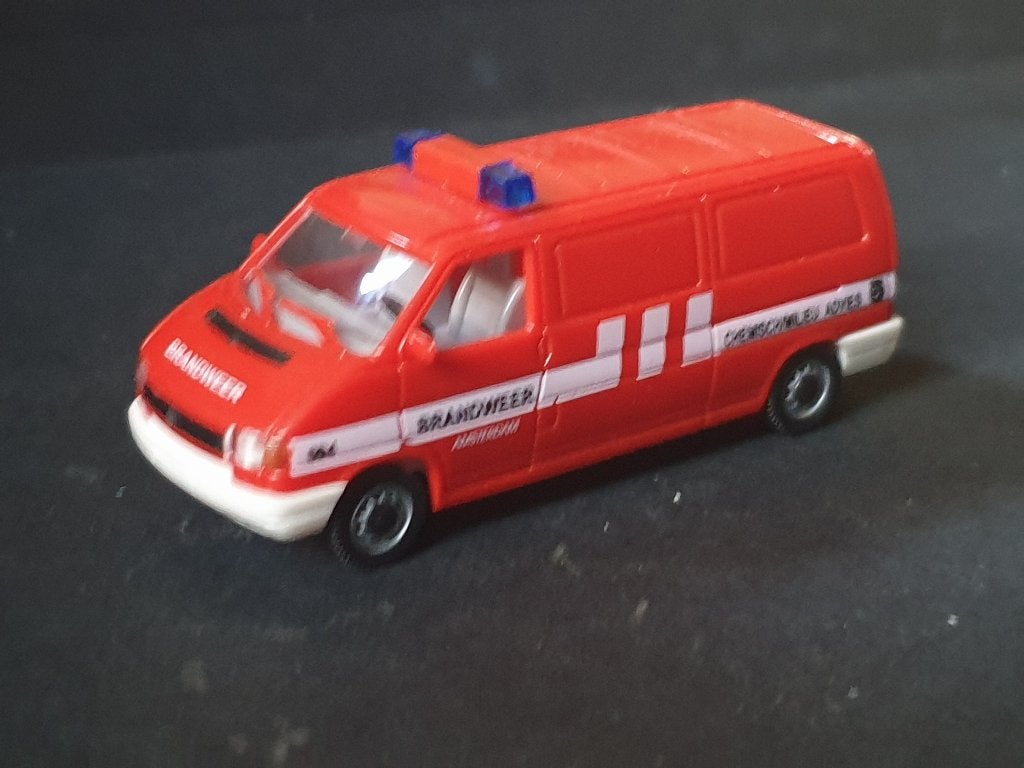 1:87 brandweer Volkswagen VW T4 Nederland AWM nu: € 7,5, Hobby en Vrije tijd, Verzenden, Zo goed als nieuw, Auto, Rietze