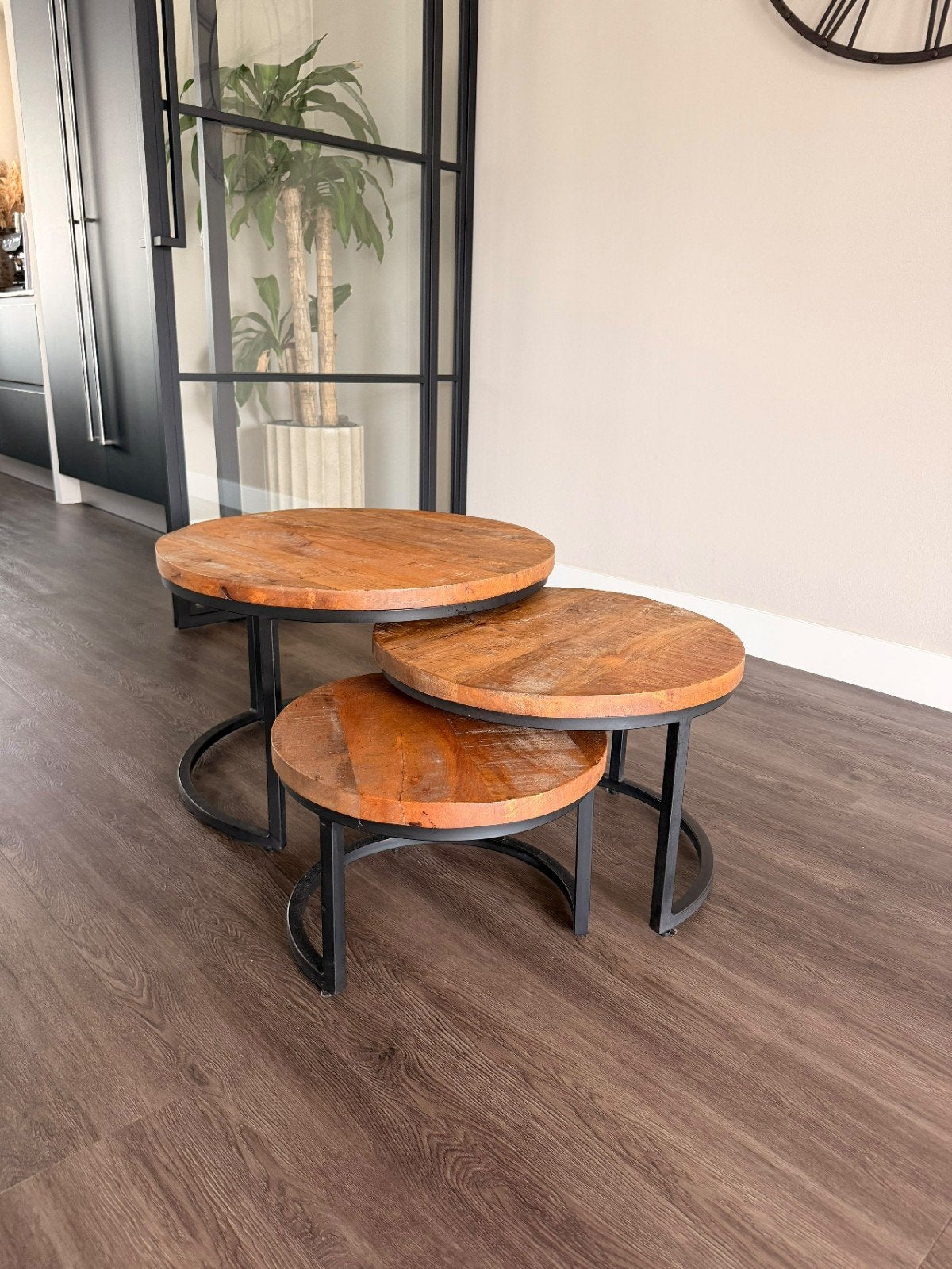 Salontafel set van mangohout, Huis en Inrichting, Ophalen, Minder dan 45 cm, Gebruikt, Rond