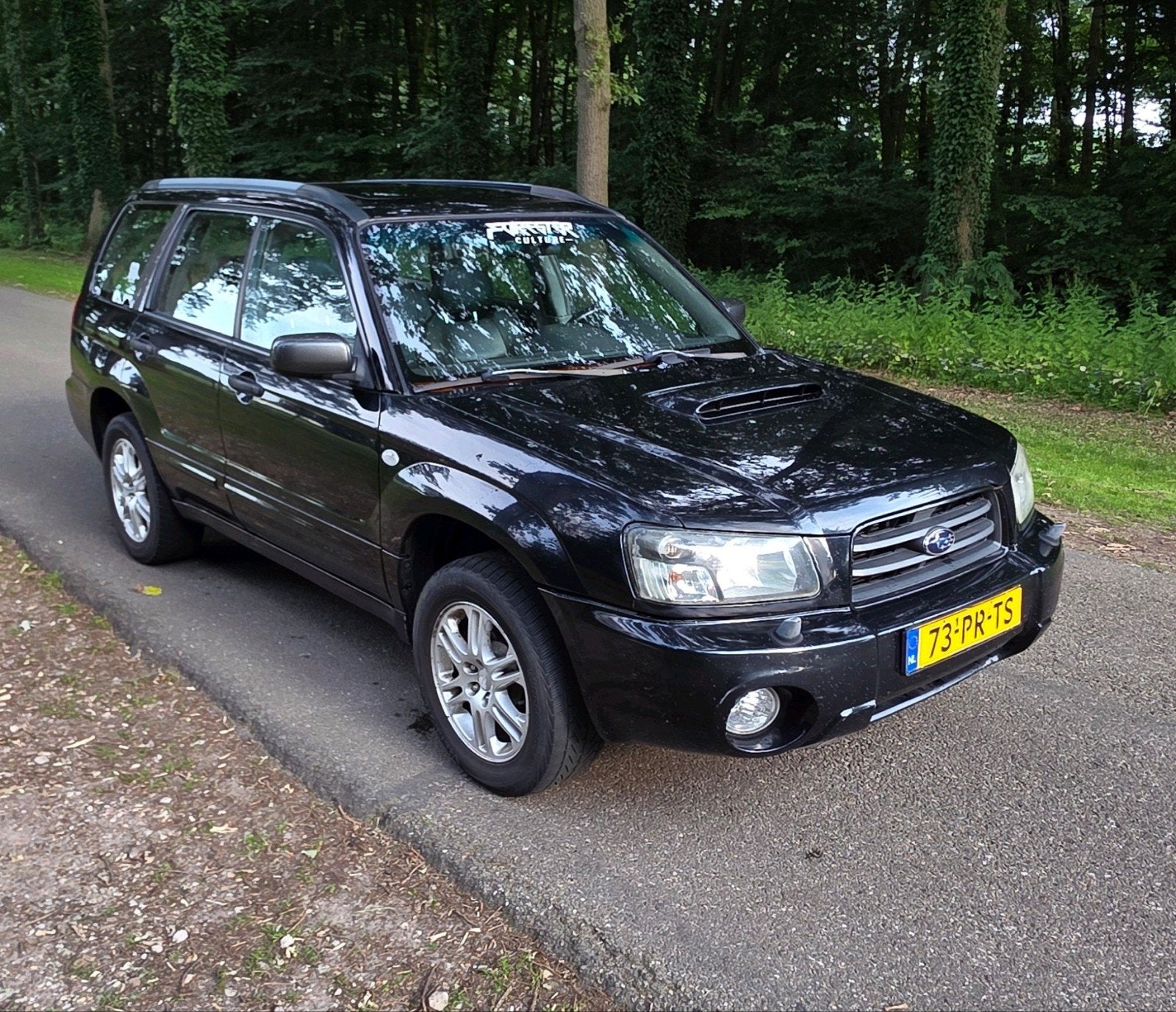 Subaru Forester 2.5 XT 2004 Zwart, handgesch. Full option, Auto's, Zwart, 4 cilinders, 2000 kg, Zwart