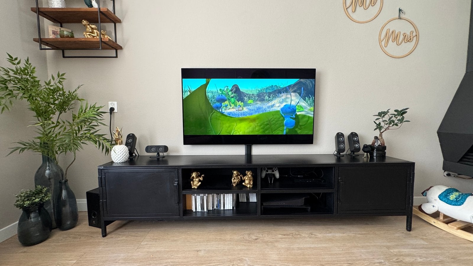 Zen lifestyle - zwart stalen industrieel tv meubel 240 cm, Ophalen, Zo goed als nieuw, 200 cm of meer, Minder dan 100 cm