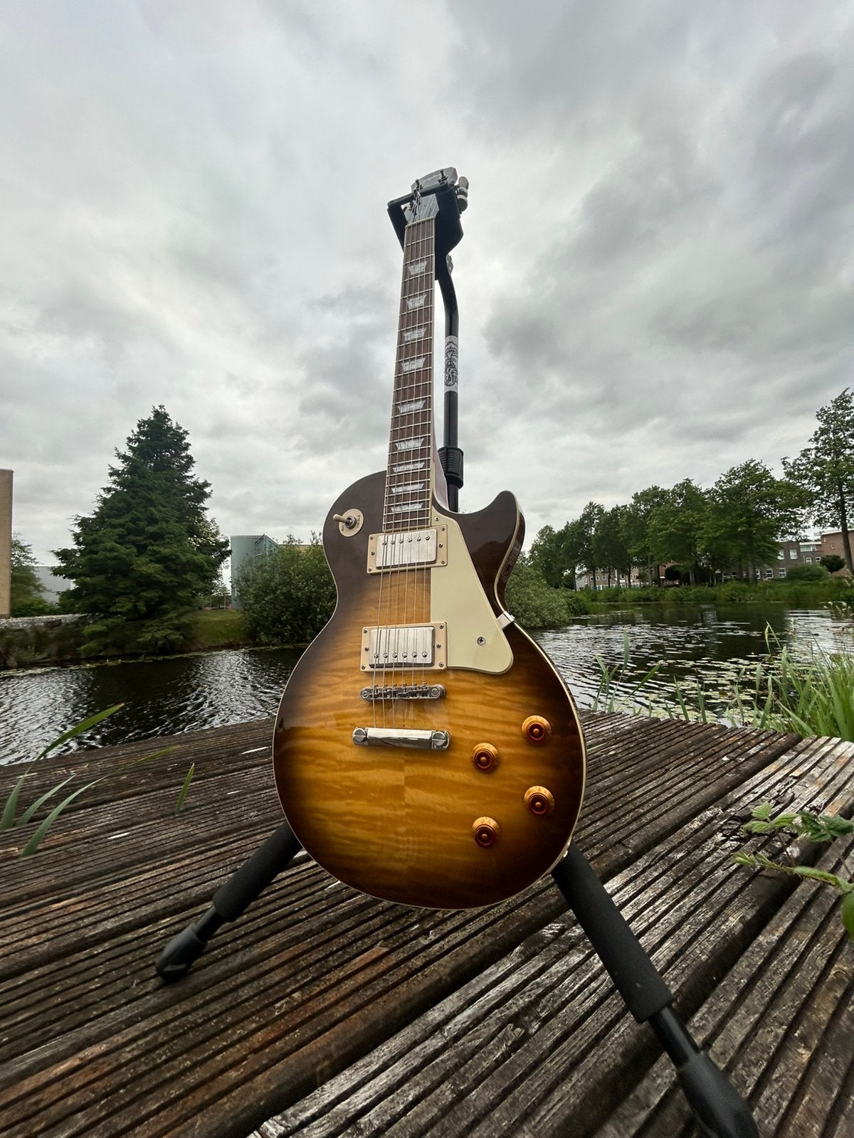 Epiphone les paul standard plus top honeyburst, Muziek en Instrumenten, Ophalen of Verzenden, Zo goed als nieuw, Solid body, Epiphone