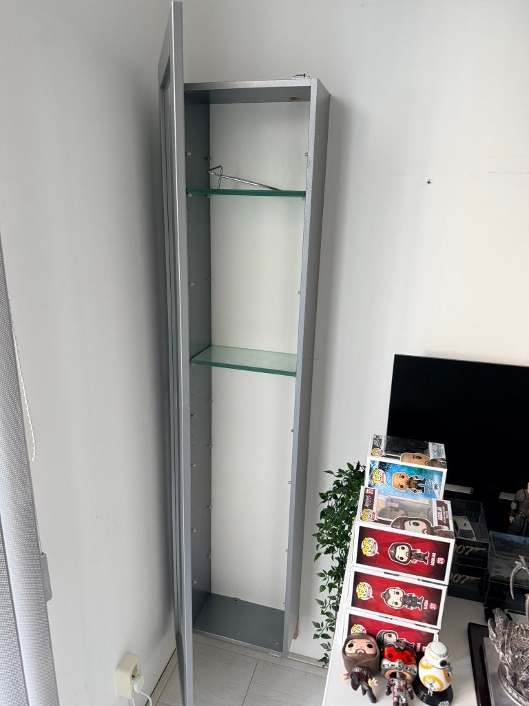 Slanke vitrinekast met glazen planken, Ophalen, Minder dan 50 cm, Overige houtsoorten, Minder dan 25 cm