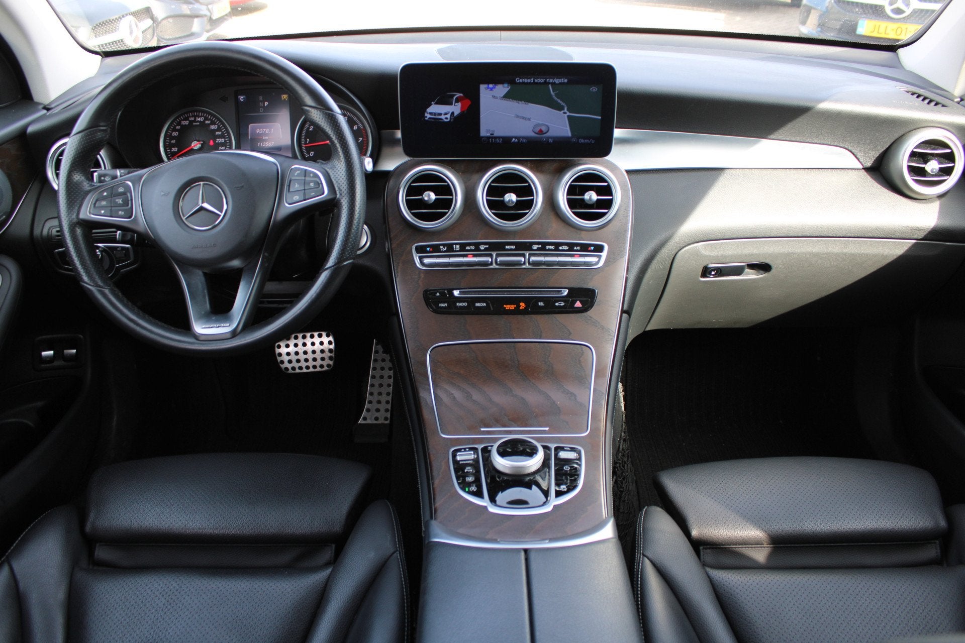Mercedes-Benz GLC Coupé 250 AUT9 4MATIC AMG LINE NIGHT PAKK, Automaat, Gebruikt, 4 cilinders, Wit