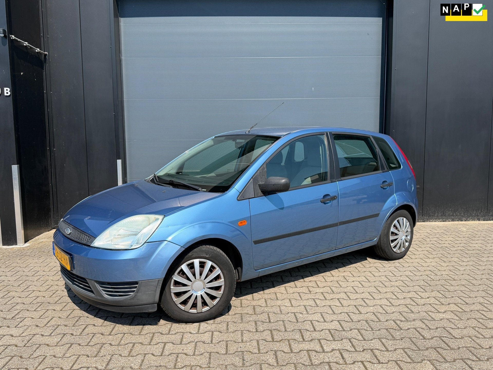 Ford Fiesta 1.4-16V 5drs APK 08-2027, Auto's, Voorwielaandrijving, Metallic lak, Stof, Gebruikt