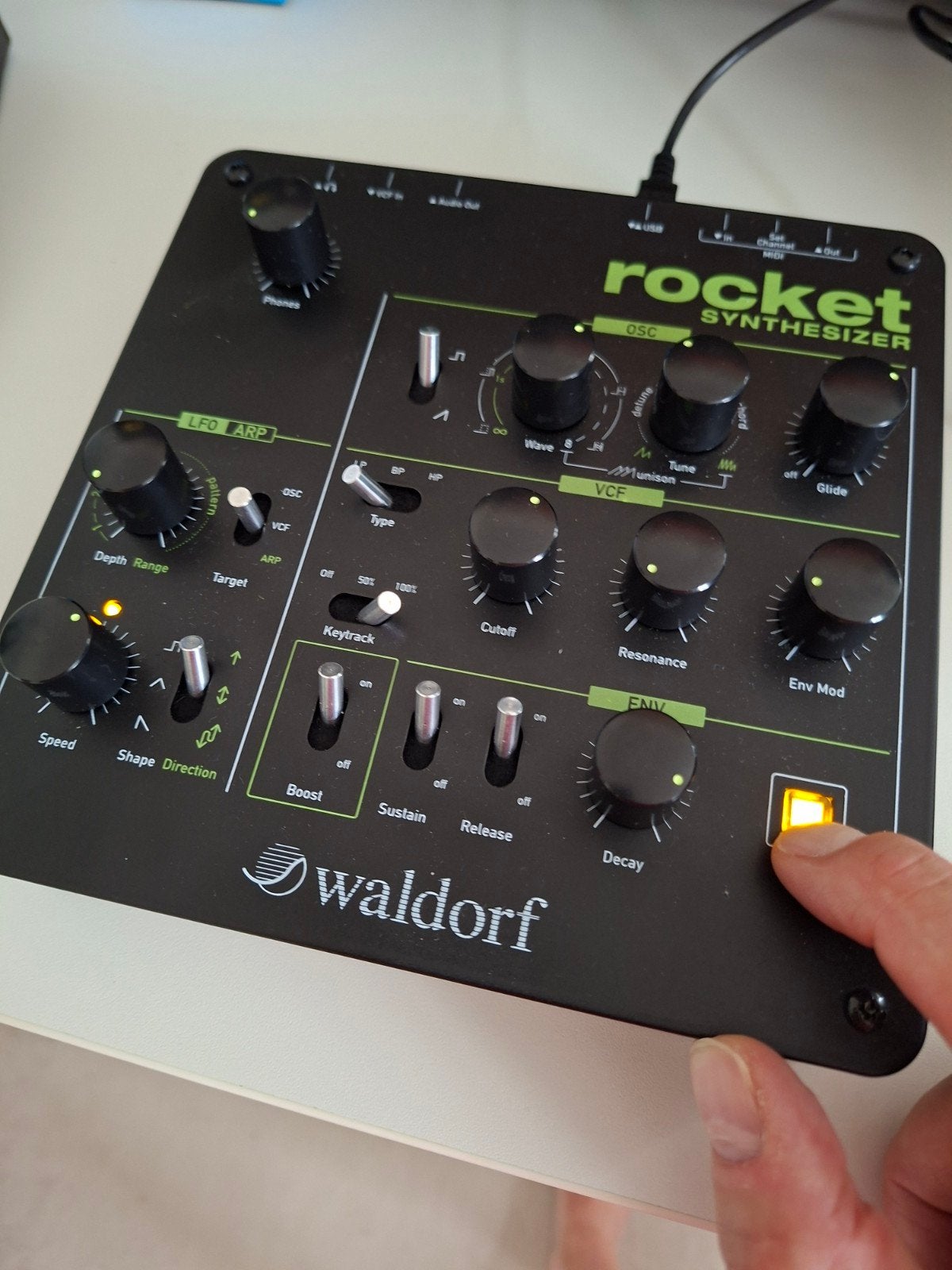 Waldorf Rocket Synthesizer - Compacte en krachtige synth, Muziek en Instrumenten, Synthesizers, Zo goed als nieuw, Overige aantallen