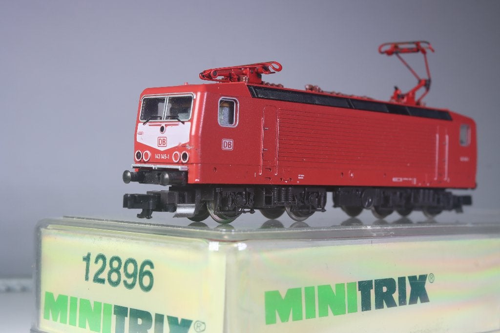 Elektrische locomotief BR 143, oriëntrood, DB