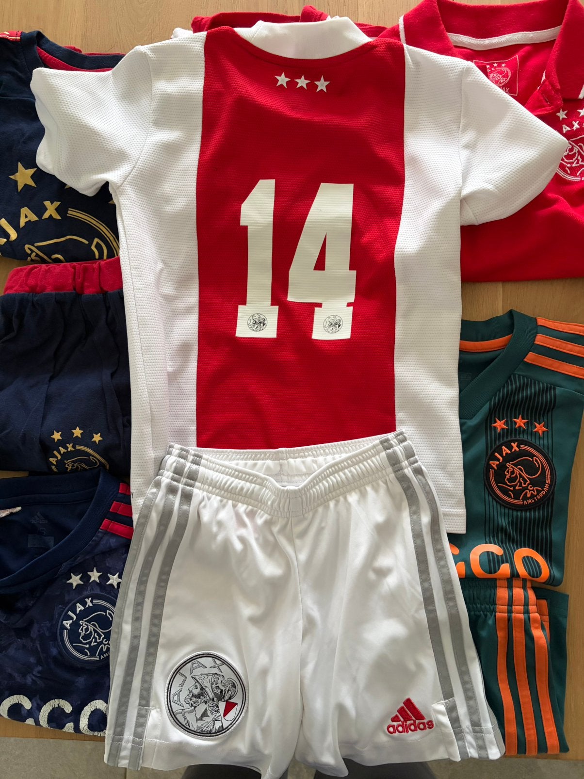 Ajax tenues en pyjama’s, vooral maat 128, Maat XS of kleiner, Ophalen of Verzenden, Gebruikt, Shirt