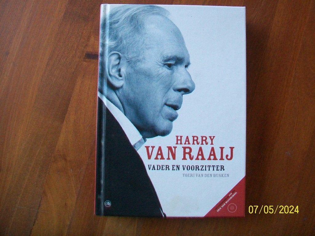 Harry van Raaij - Vader en Voorzitter ( PSV), Verzenden, Zo goed als nieuw, PSV, Boek of Tijdschrift