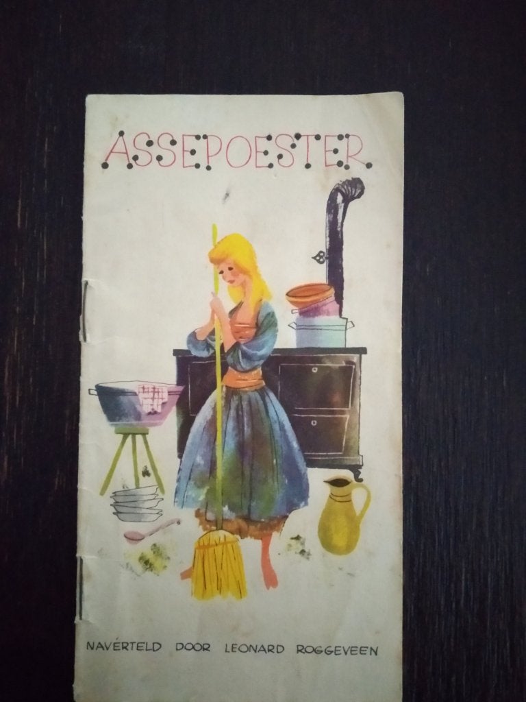 leuk boekje Assepoester uit 1959, Ophalen of Verzenden, Gelezen, Leonard Roggeveen