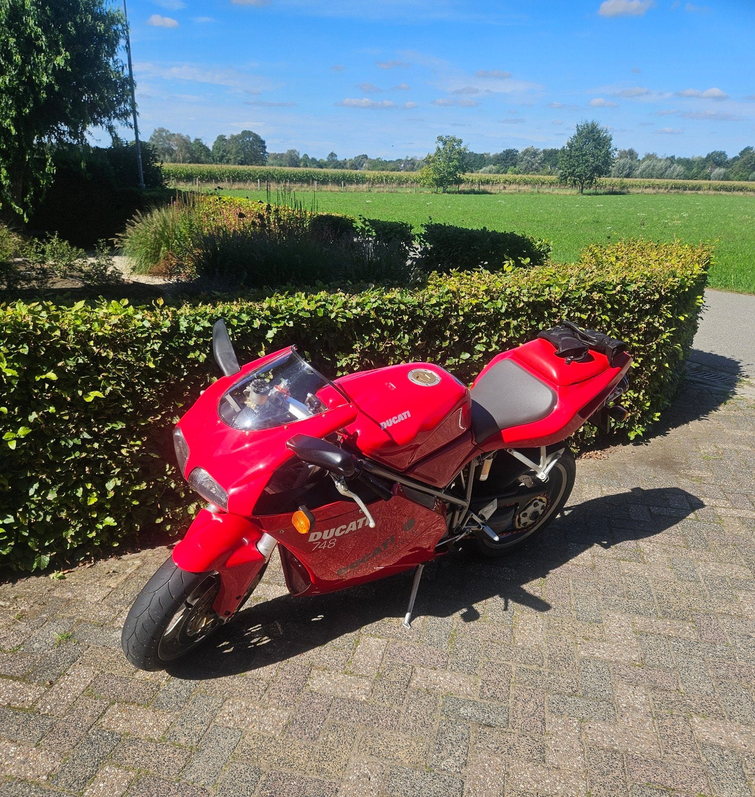 Ducati 748 S Biposto - Sportieve Italiaanse Schoonheid, 2 cilinders, Motorrijbewijs A, Gebruikt, Meer dan 35 kW