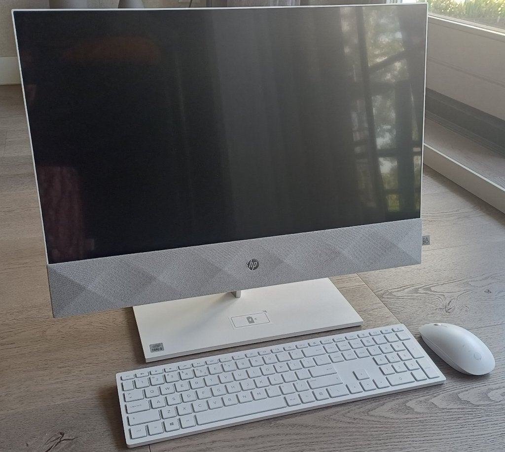 HP Pavilion All-in-One 24 inch, Computers en Software, Desktop Pc's, Zo goed als nieuw, SSD, Ophalen