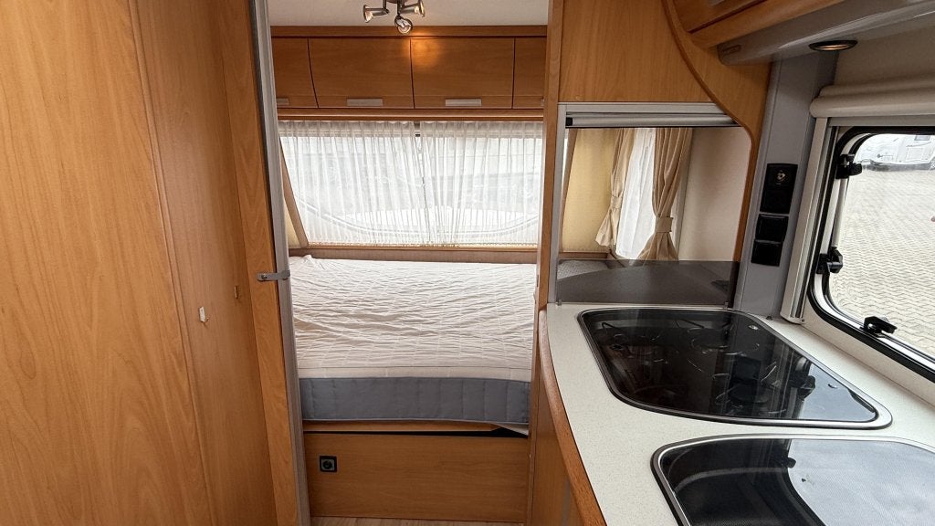 Chateau Caratt Nice 430 bouwjaar 2007 met luifel, Caravans en Kamperen, Caravans, Schokbreker, Bedrijf, 750 - 1000 kg, 4 tot 5 meter
